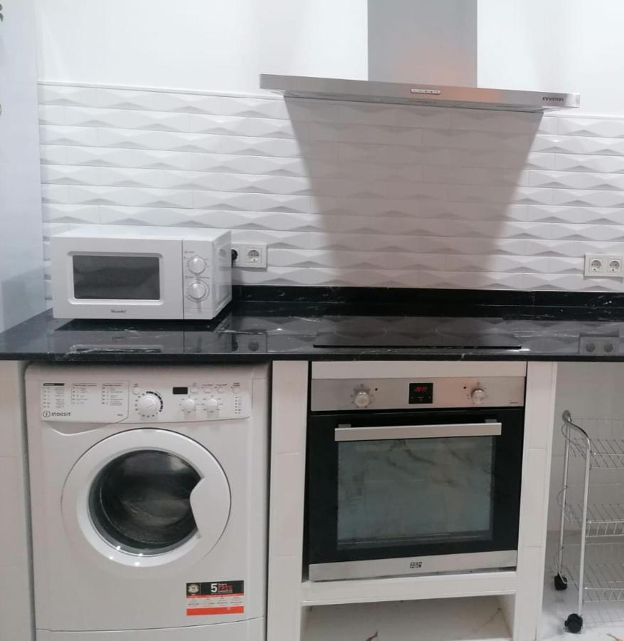 Living 2 Apartment *